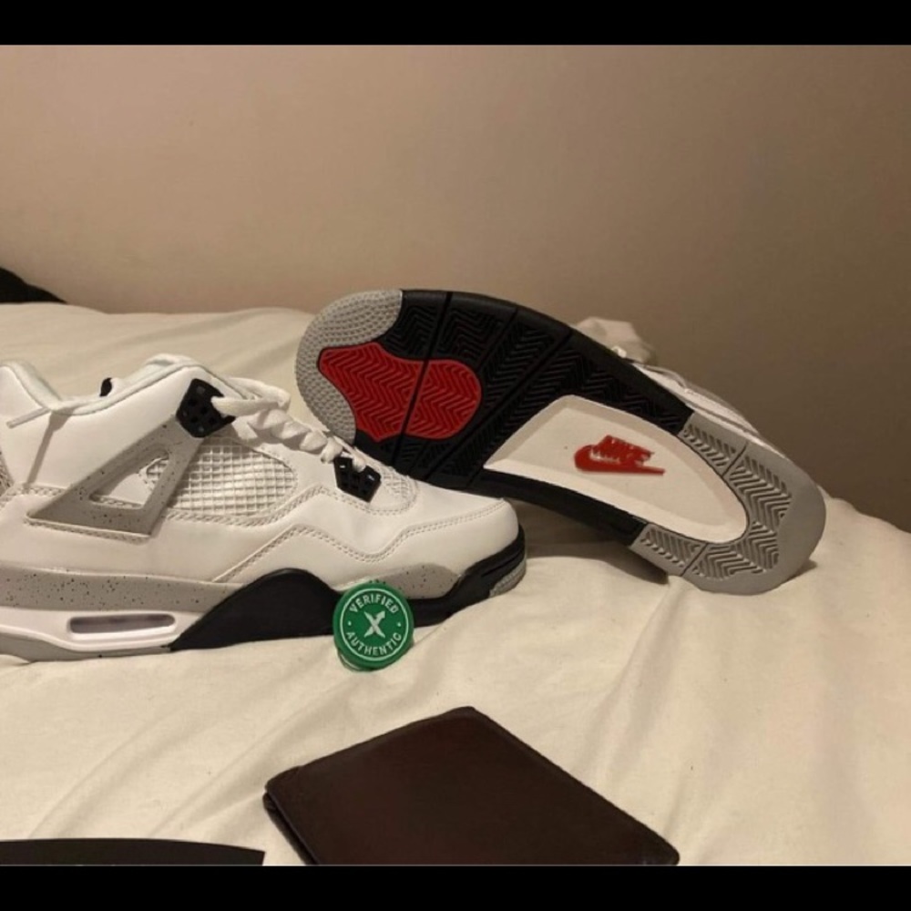 Air Jordan 4 white cement sz 10